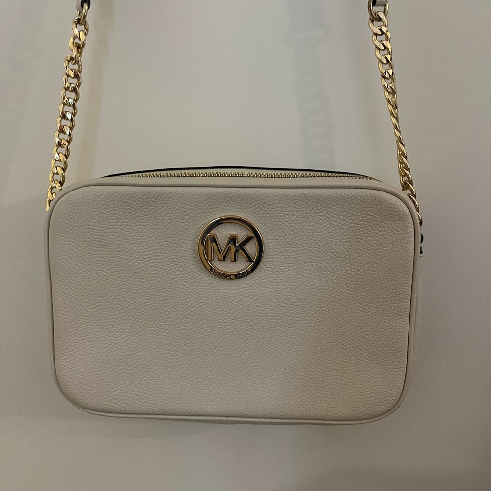Micheal Kors Cross body purse white